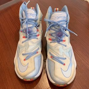 Nike Lebron James basketball shoes